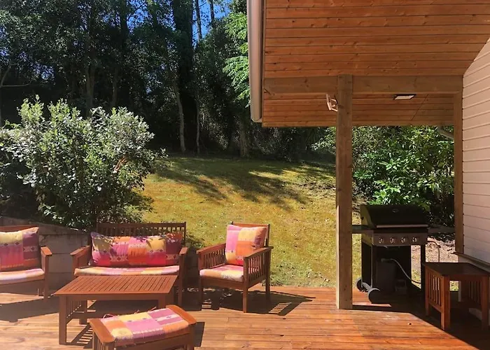 Avec Piscine Pétanque Ping-pong Garage Près Golf Villa